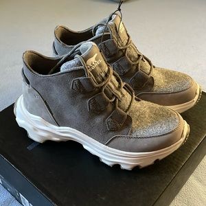 Sorel Kinetic Breakthrough Caribou waterproof